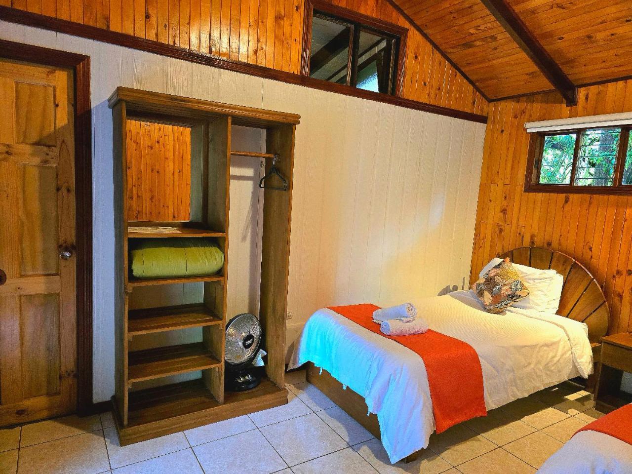 Hotel De Montana Suria San Gerardo de Dota Bilik gambar